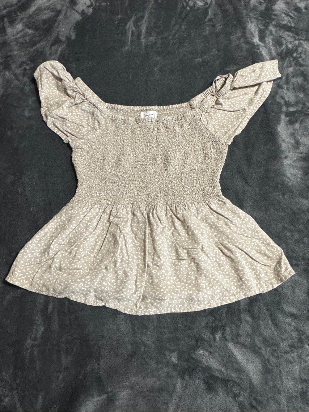 Womens Tan Japna Smocked Peplum Top Size Medium Short Sleeve